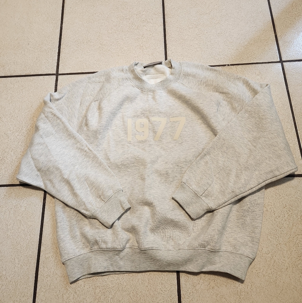 Essentials pullover SzL